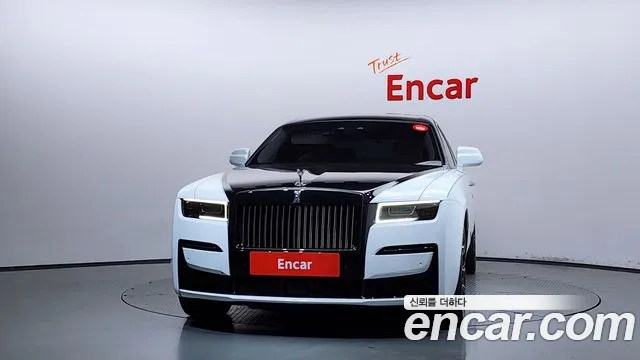 Rolls-Royce Ghost 2024 thumb 2