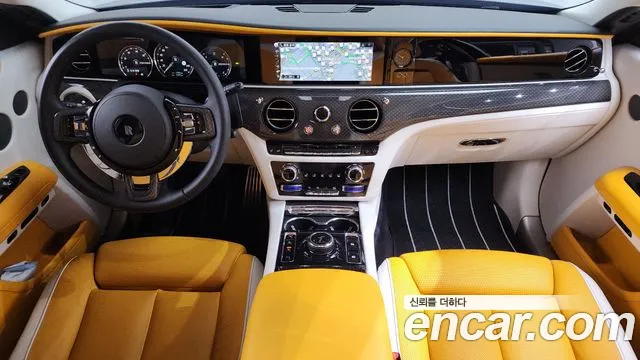 Rolls-Royce Ghost 2024 thumb 9