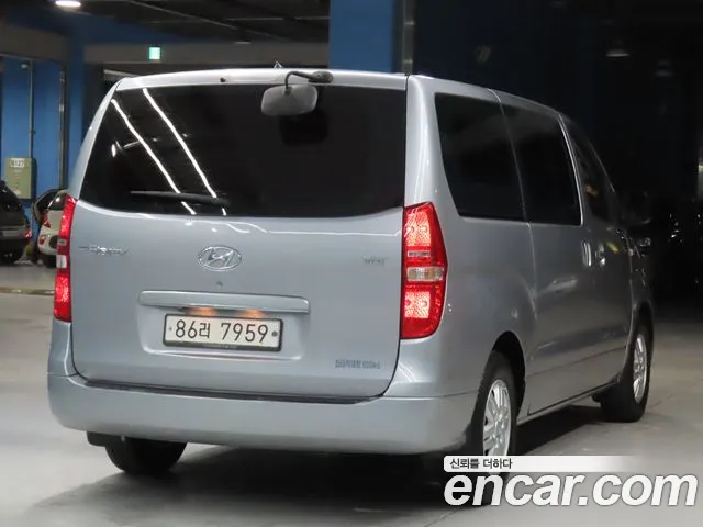 Hyundai Starex 2016 thumb 4