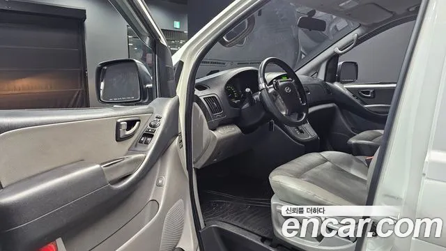 Hyundai Starex 2012 thumb 7