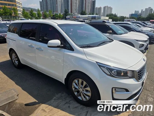 Kia Carnival 2020 thumb 3