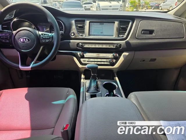 Kia Carnival 2020 thumb 8
