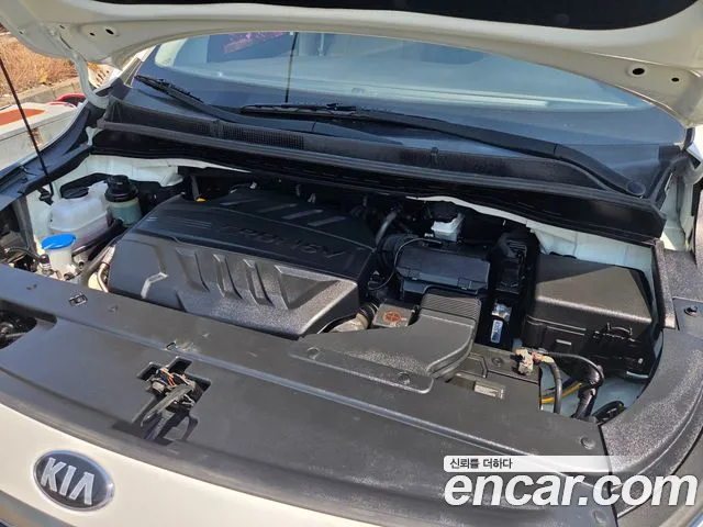 Kia Carnival 2020 thumb 2