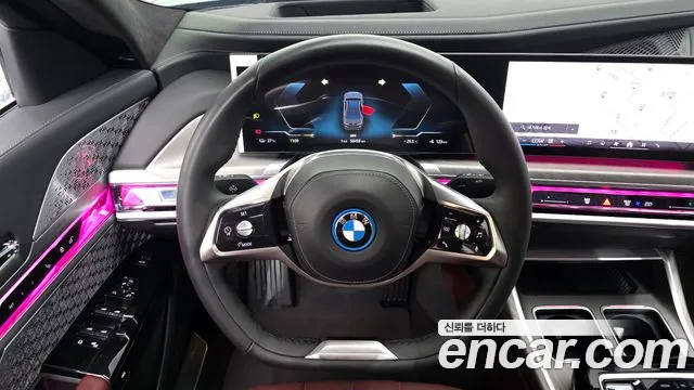 BMW i7 2023 thumb 6