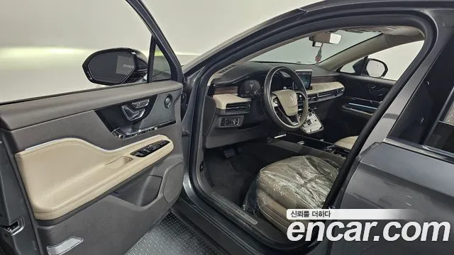 Lincoln Corsair 2022 thumb 6