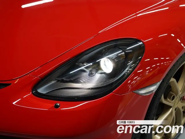 Porsche Cayman 2023 thumb 6