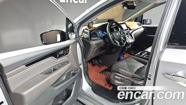 Honda Odyssey 2017 thumb 3