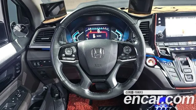Honda Odyssey 2017 thumb 11
