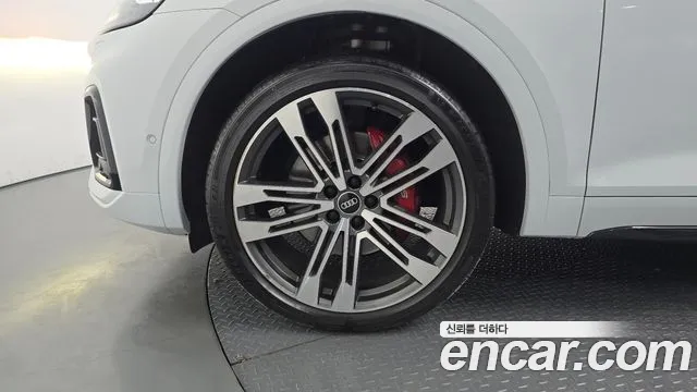 Audi SQ5 2021 thumb 12