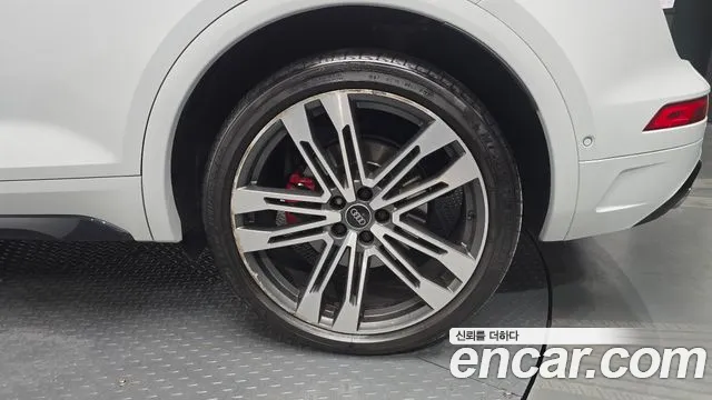 Audi SQ5 2021 thumb 6