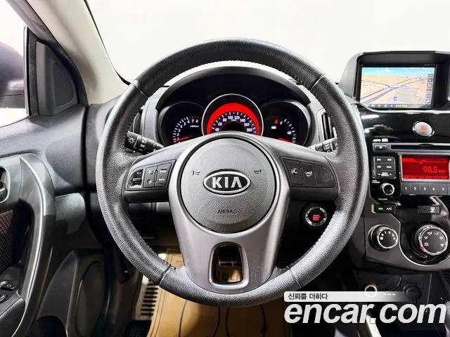 Kia Carens 2009 thumb 5