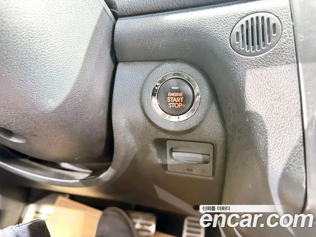 Kia Carens 2009 thumb 10