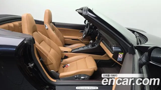 Porsche 911 2019 thumb 4