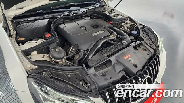 Mercedes-Benz E-Класс 2014 thumb 11
