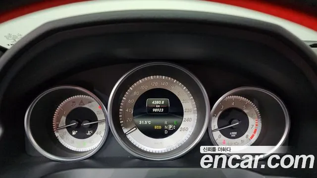 Mercedes-Benz E-Класс 2014 thumb 8