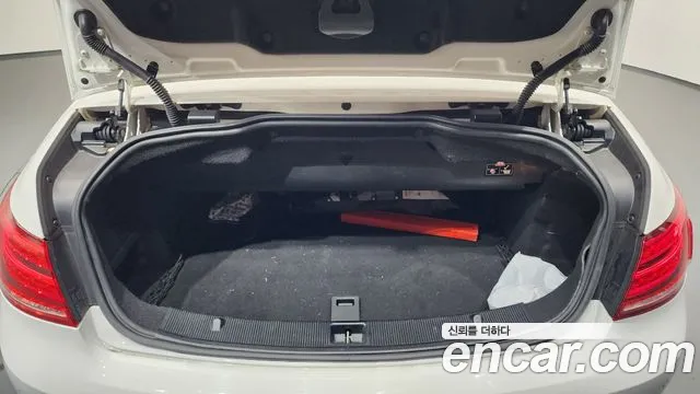 Mercedes-Benz E-Класс 2014 thumb 3