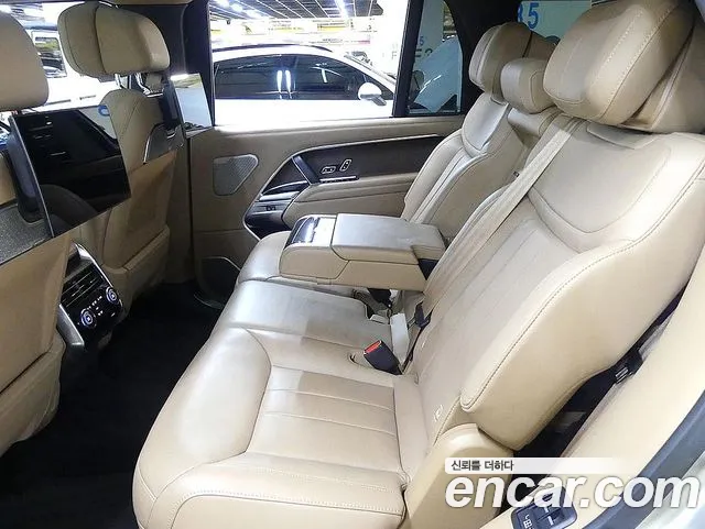 Land Rover Range Rover 2024 thumb 2