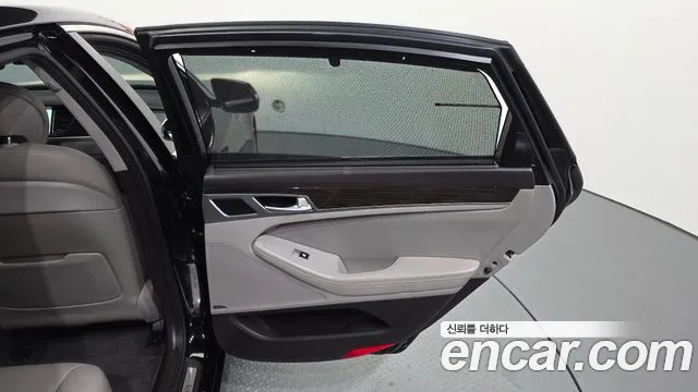 Hyundai Genesis 2015 thumb 12