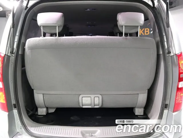 Hyundai Starex 2018 thumb 2