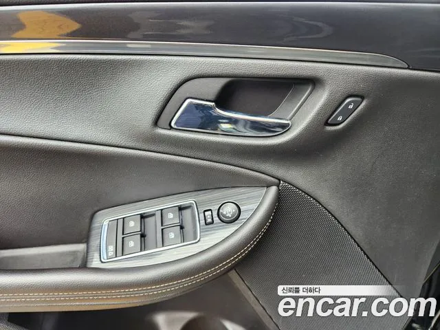 Chevrolet Impala 2017 thumb 9