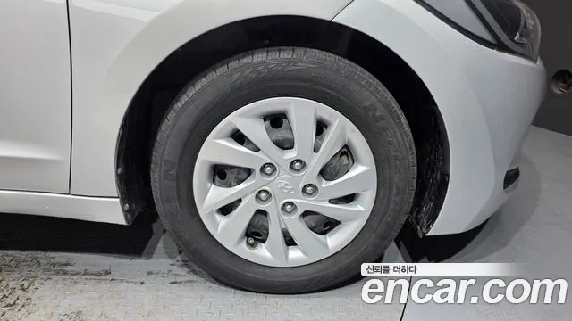 Hyundai Avante 2018 thumb 2