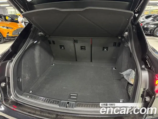Porsche Macan 2022 thumb 10