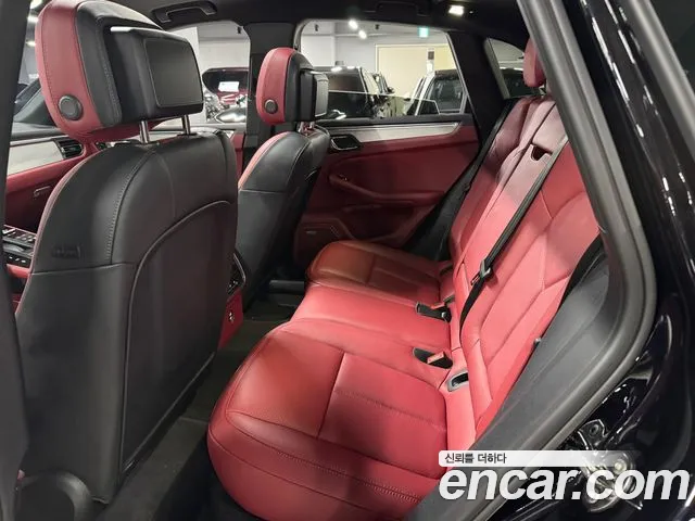 Porsche Macan 2022 thumb 6