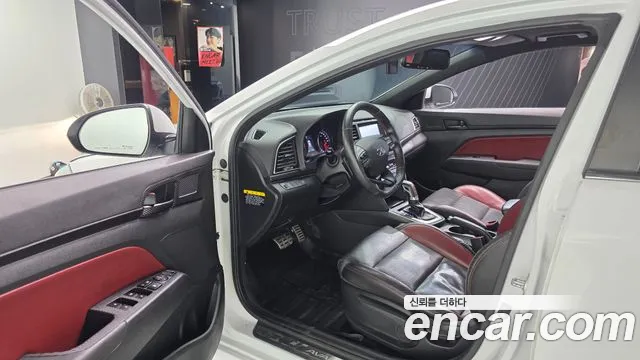 Hyundai Avante 2016 thumb 12