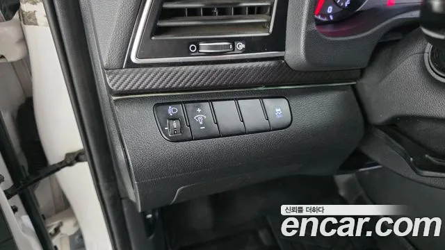 Hyundai Avante 2016 thumb 10
