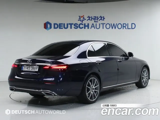 Mercedes-Benz E-Класс 2022 thumb 2