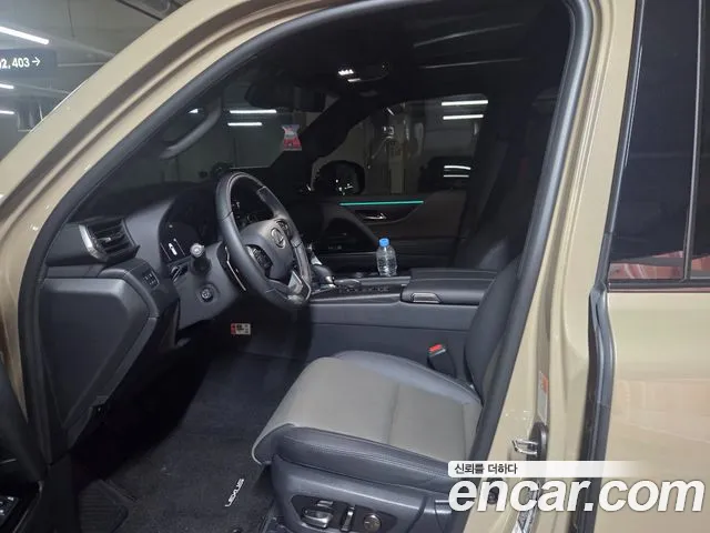 Lexus LX 2025 thumb 10