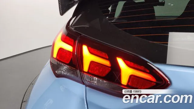 Hyundai Veloster 2020 thumb 3