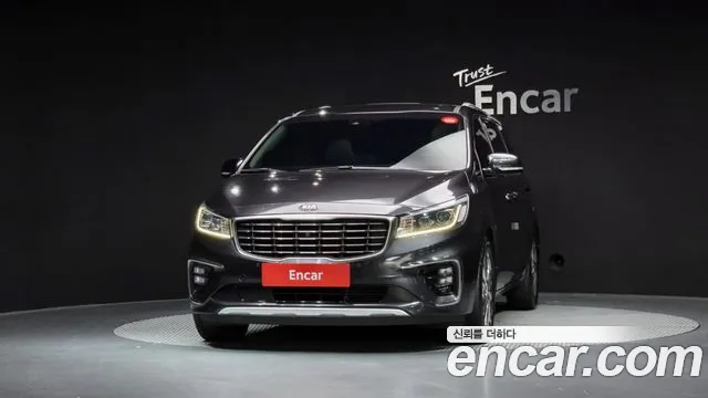 Kia Carnival 2018 thumb 11