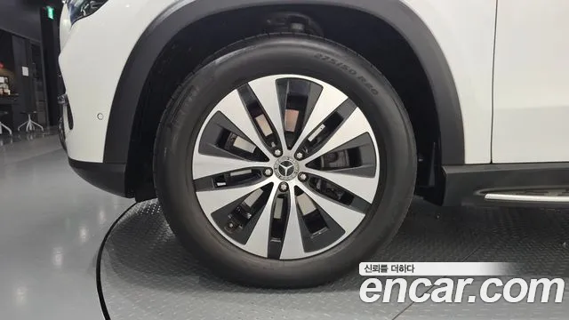 Mercedes-Benz E-Класс 2025 thumb 11