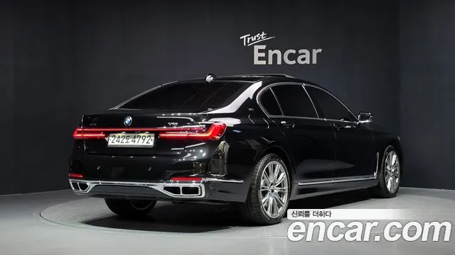 BMW 7 серии 2020 thumb 11