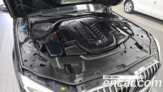 BMW 7 серии 2020 thumb 8