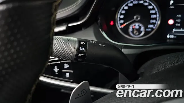 Genesis GV70 2022 thumb 6