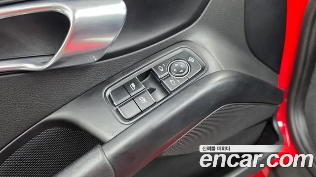 Porsche Cayman 2020 thumb 3
