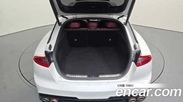Kia Stinger 2019 thumb 9