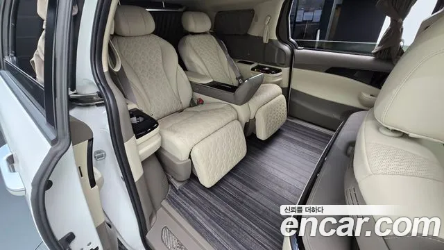 Kia Carnival 2024 thumb 10
