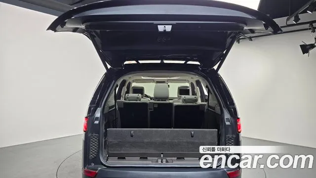 Land Rover Discovery 2020 thumb 9