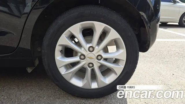 Chevrolet Spark 2019 thumb 8