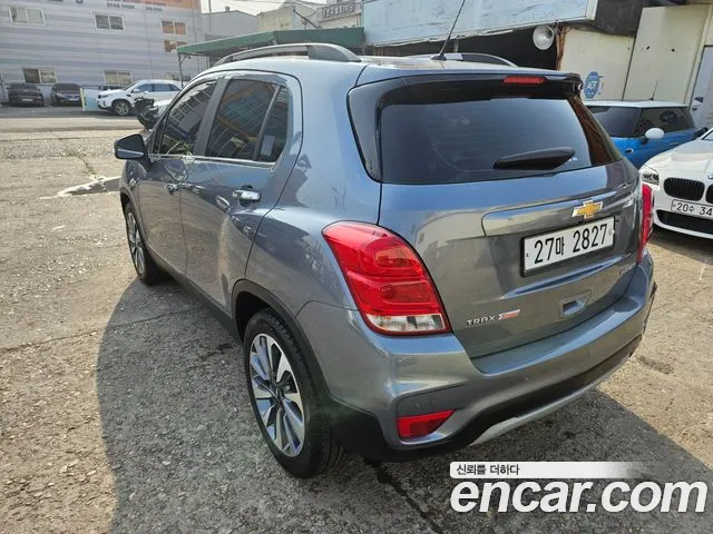 Chevrolet Tracker 2019 thumb 2