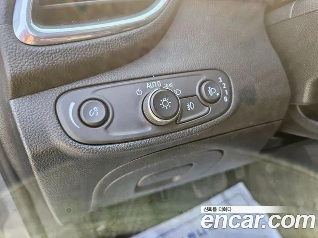 Chevrolet Tracker 2019 thumb 9