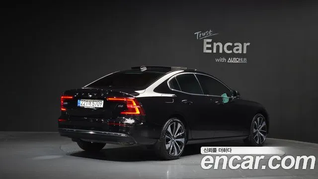 Volvo S60 2022 thumb 6