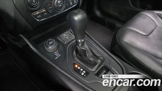 Jeep Cherokee 2019 thumb 11