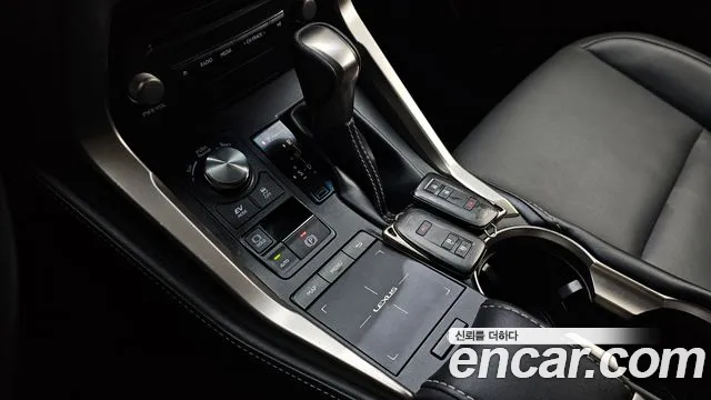 Lexus NX 2019 thumb 4
