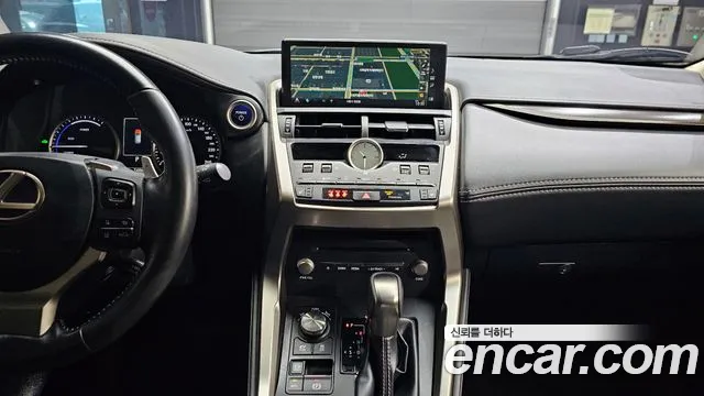Lexus NX 2019 thumb 2