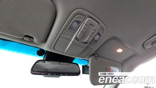 Hyundai Santa Fe 2019 thumb 2