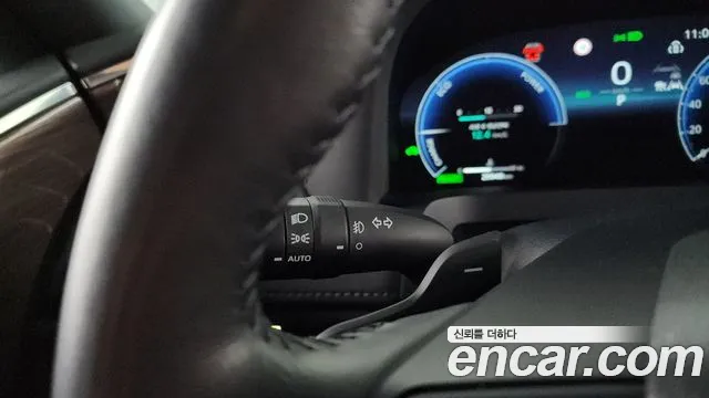 Toyota Alphard 2024 thumb 9
